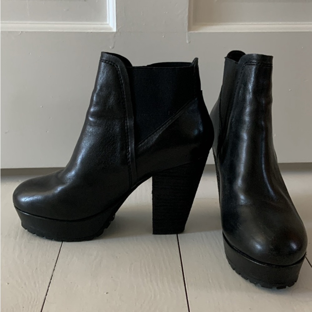 Steve Madden Black Booties